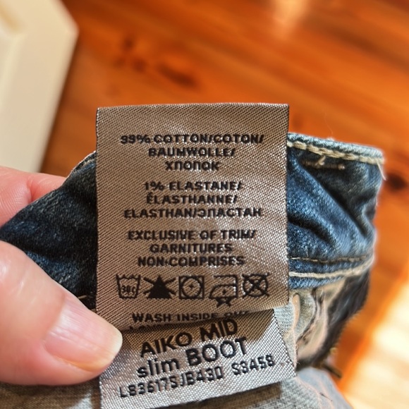 Silver "AIKO" Mid slim bootcut blue jeans size 27 - Picture 9 of 9